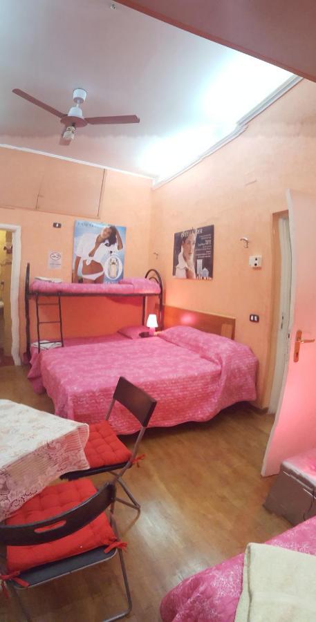 רומא Magic Place Guest House מראה חיצוני תמונה