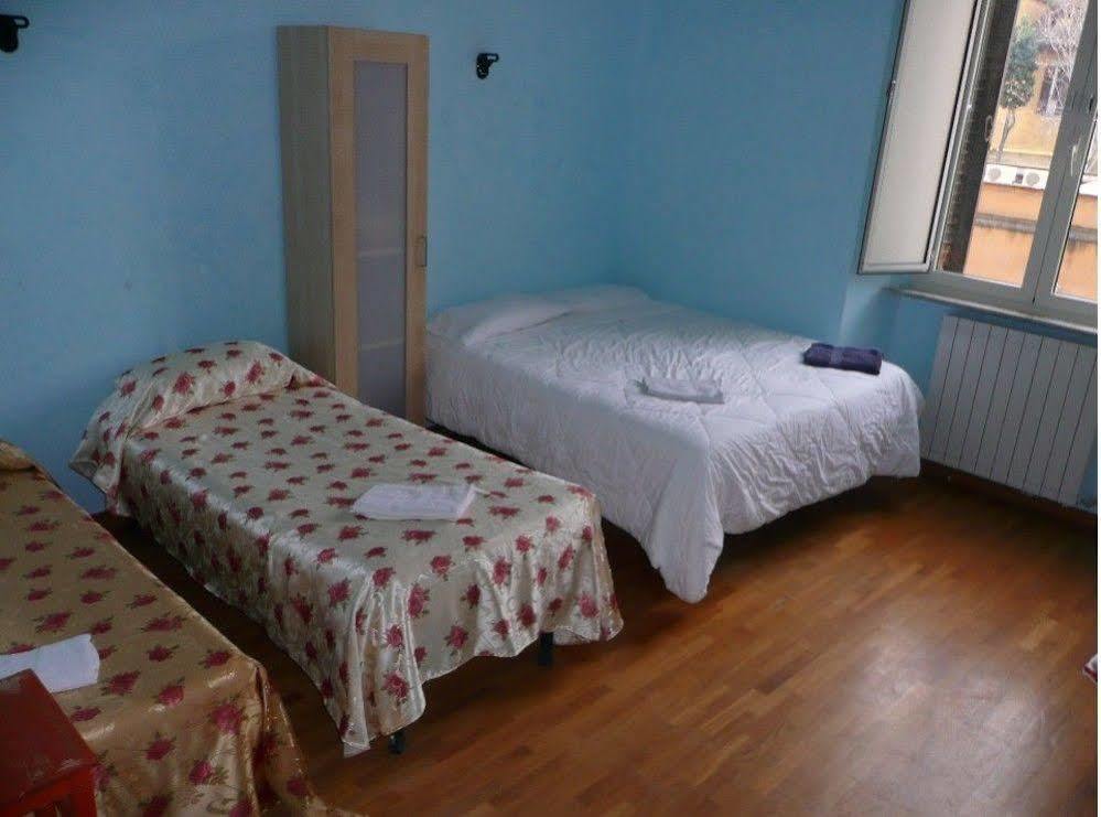 רומא Magic Place Guest House מראה חיצוני תמונה
