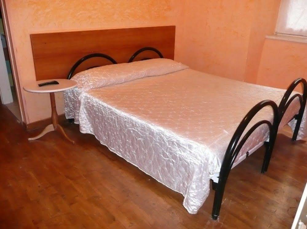 רומא Magic Place Guest House מראה חיצוני תמונה